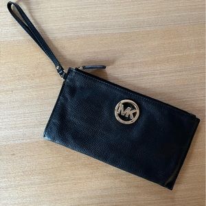 Michael Kors wristlet